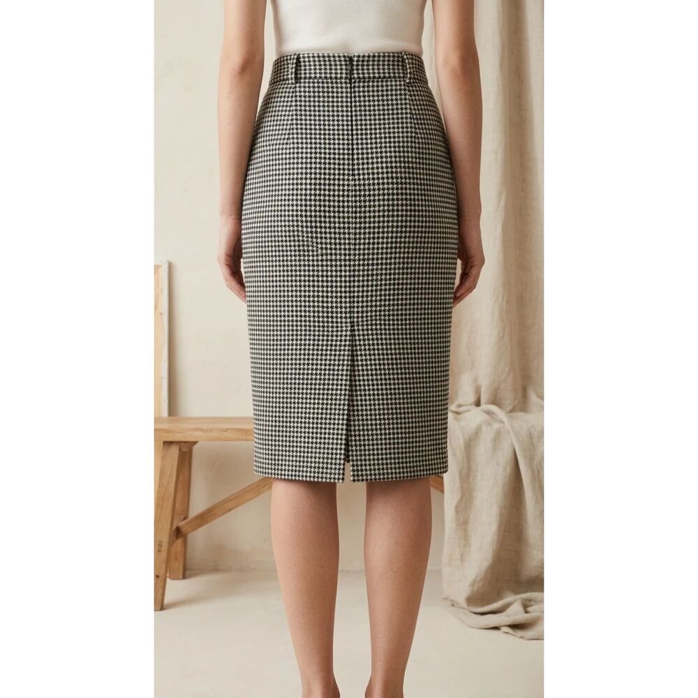 JH Collectibles Petites Black and white 100% Wool, Lng 100% Acetate Skirt  Sz 2